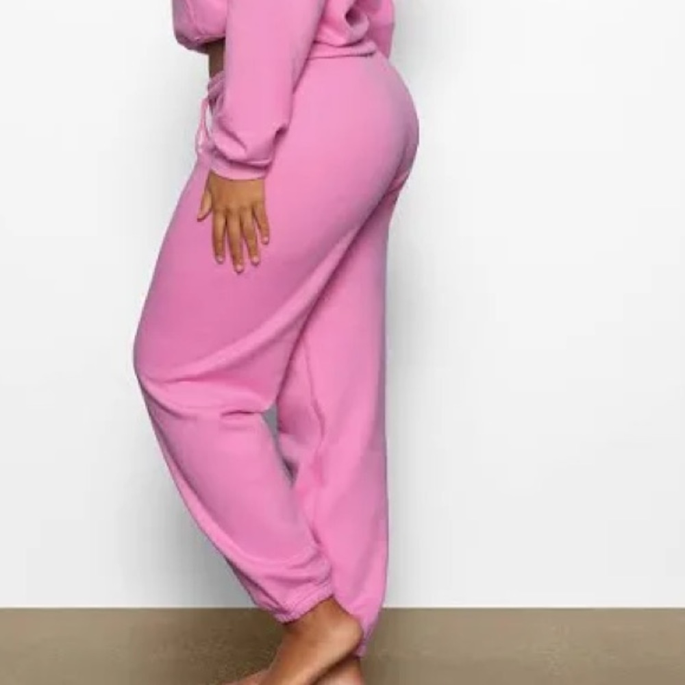 SKIMS NWT 4X Cotton Fleece Jogger Sweatpants
 Bubblegum